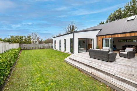 Photo of property in 85 Reading Street, Greytown, 5712