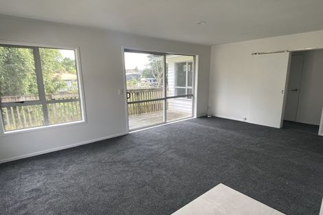 Photo of property in 10 Kingdale Road, Henderson, Auckland, 0610