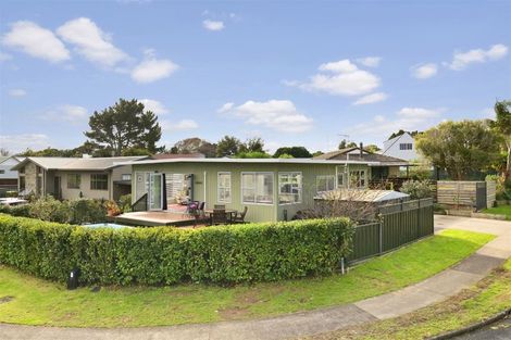 Photo of property in 43 Stella Drive, Clarks Beach, 2122