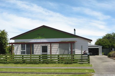 Photo of property in 16 Queen Street, Westport, 7825