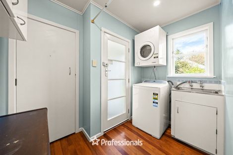 Photo of property in 21 Rosebank Avenue, Avalon, Lower Hutt, 5011