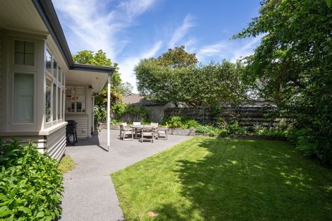 Photo of property in 11 Idris Road, Fendalton, Christchurch, 8052