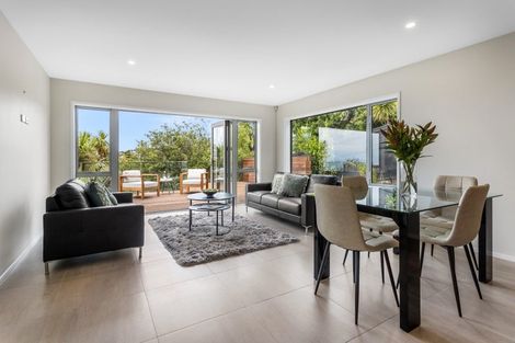 Photo of property in 22 Drayton Drive, Mount Pleasant, Christchurch, 8081
