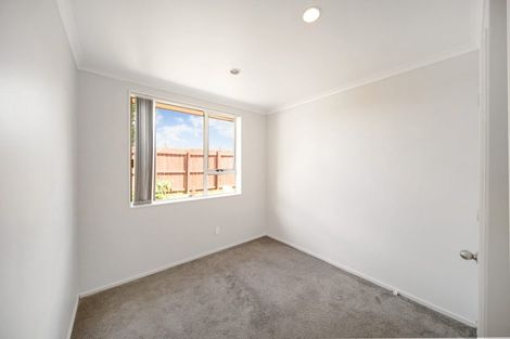 Photo of property in 11 Naylors Drive, Mangere, Auckland, 2022