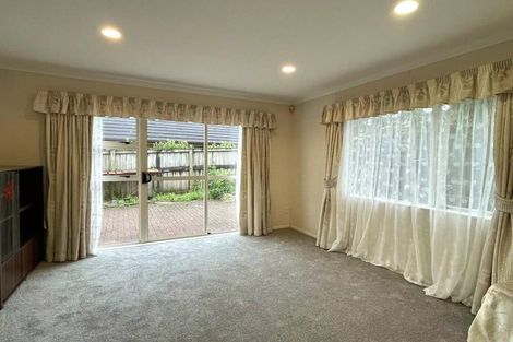 Photo of property in 28a Westerham Drive, Dannemora, Auckland, 2016