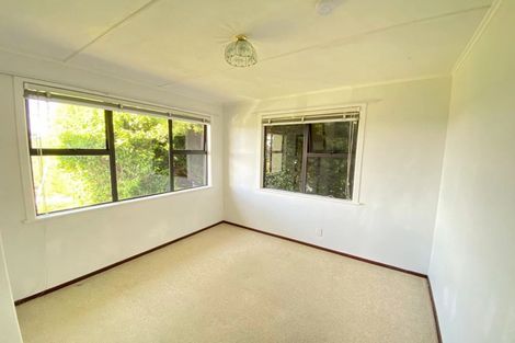 Photo of property in 24 School Road, Te Atatu South, Auckland, 0610