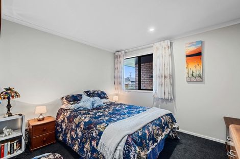 Photo of property in 4 Atutahi Street, Hurdon, New Plymouth, 4310