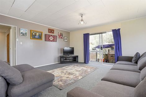 Photo of property in 97 Roberts Road, Te Atatu South, Auckland, 0610