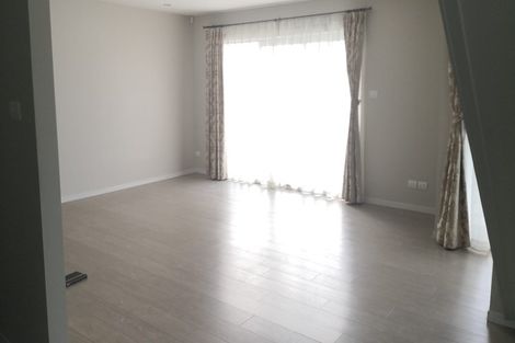 Photo of property in 17a Richard Avenue, Bucklands Beach, Auckland, 2014