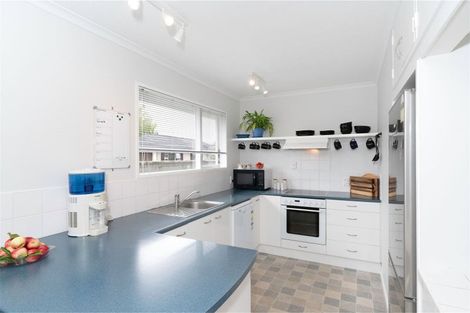 Photo of property in 9a Olive Terrace, Paraparaumu Beach, Paraparaumu, 5032