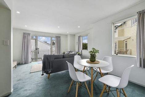Photo of property in Colombo St Apartments, 3/10 Colombo Street, Newtown, Wellington, 6021