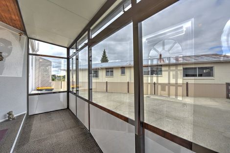 Photo of property in 70 Hunter Street, Edendale, 9825