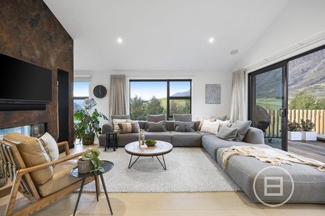 Photo of property in 3 Rabbiters Crescent, Jacks Point, Queenstown, 9371