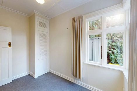 Photo of property in 43 Trelissick Crescent, Ngaio, Wellington, 6035