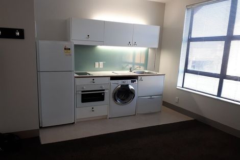 Photo of property in Urbane Apartments, 9/29 Webb Street, Mount Cook, Wellington, 6011