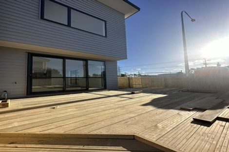 Photo of property in 365a Don Buck Road, Massey, Auckland, 0614