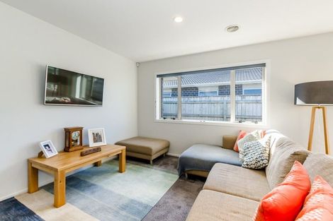 Photo of property in 37 San Priamo Place, Paraparaumu Beach, Paraparaumu, 5032