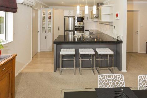 Photo of property in 239 Jeffs Road, Flat Bush, Auckland, 2016