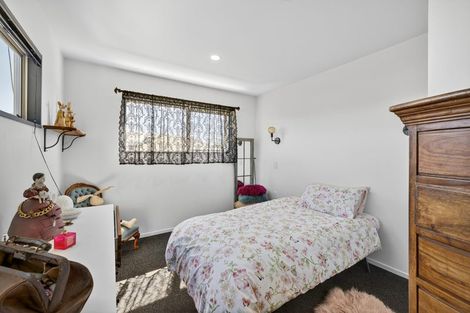 Photo of property in 2/44 Shakespeare Road, Waltham, Christchurch, 8023