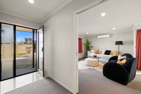 Photo of property in 33a Lismore Street, Strandon, New Plymouth, 4312