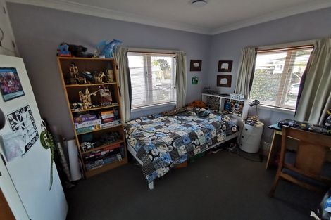 Photo of property in 10 Copley Street, New Lynn, Auckland, 0600