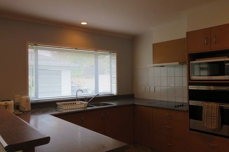 Photo of property in 14 Winston Avenue, Hokowhitu, Palmerston North, 4410