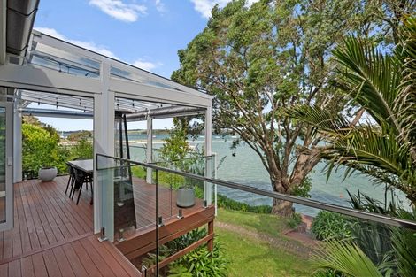 Photo of property in 59 Pohutukawa Avenue, Shelly Park, Auckland, 2014