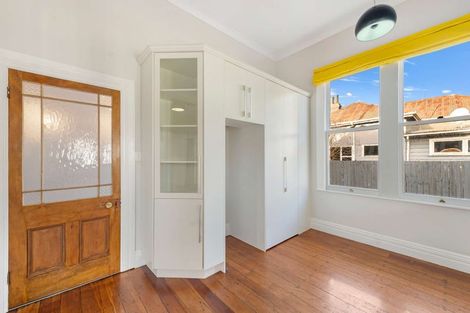 Photo of property in 11 Hurworth Place, College Estate, Whanganui, 4500