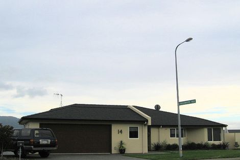 Photo of property in 14 Rifleman Lane, Paraparaumu Beach, Paraparaumu, 5032