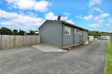 Photo of property in 1/137 Awaroa Road, Helensville, 0800