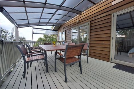 Photo of property in 20a Dolbear Street, Titirangi, Auckland, 0604