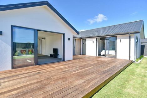 Photo of property in 10 Twin Meadows Drive, Casebrook, Christchurch, 8051