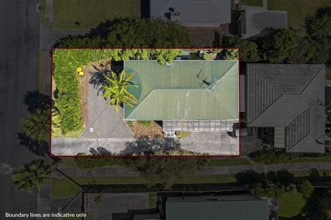 Photo of property in 1/3 Salem Place, Torbay, Auckland, 0630