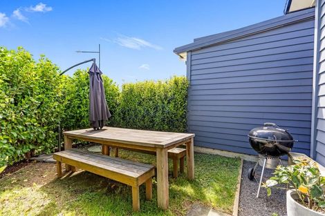 Photo of property in 9 Katipo Road, Takanini, 2112