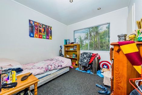 Photo of property in 329 Don Buck Road, Massey, Auckland, 0614