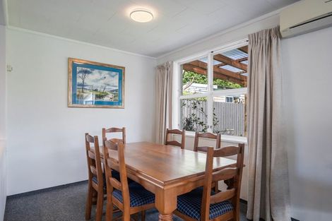 Photo of property in 18 Leybourne Avenue, Waikanae, 5036