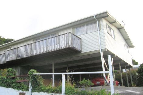 Photo of property in 2/377 Main Road, Tawa, Wellington, 5028