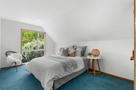 Photo of property in 11 Brockhall Lane, Avonhead, Christchurch, 8042