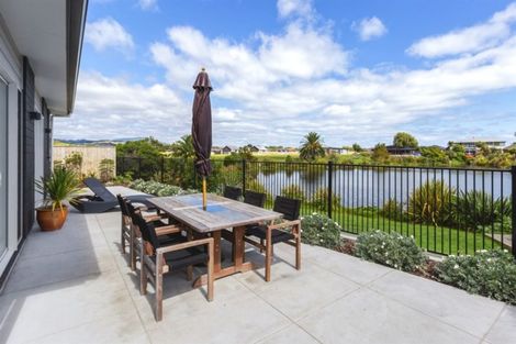 Photo of property in 15 Bridford Way, Paraparaumu, 5032