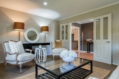 Photo of property in 17 Norfolk Drive, Cambridge, 3434