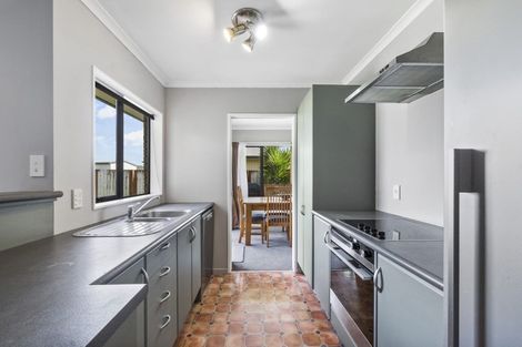 Photo of property in 9 Farringdon Avenue, Rototuna North, Hamilton, 3210