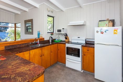 Photo of property in 105 Park Avenue, Whangamata, 3620