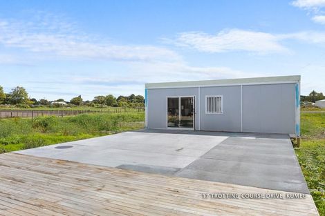 Photo of property in 15 Trotting Course Drive, Kumeu, 0891