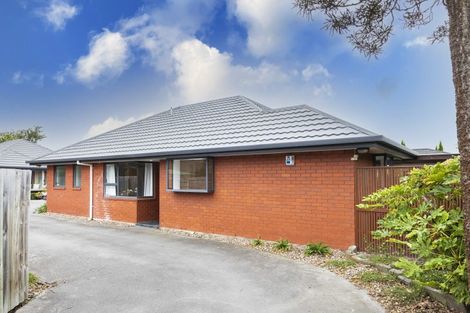 Photo of property in 129 Avonhead Road, Avonhead, Christchurch, 8042