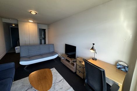 Photo of property in The Capital, 17/370 Oriental Parade, Oriental Bay, Wellington, 6011