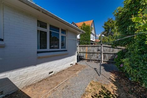 Photo of property in 2/116 Holly Road, St Albans, Christchurch, 8014