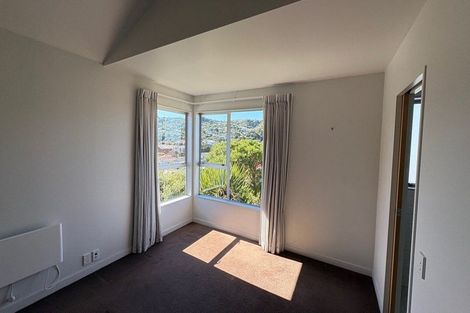 Photo of property in 10/3 Severn Street, Island Bay, Wellington, 6023