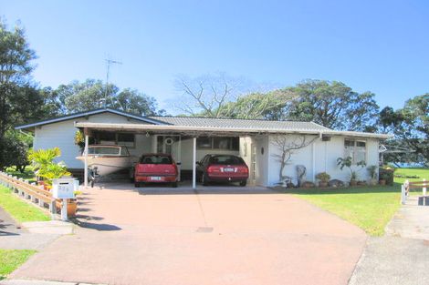 Photo of property in 229 Moana Anu Anu Avenue, Whangamata, 3620