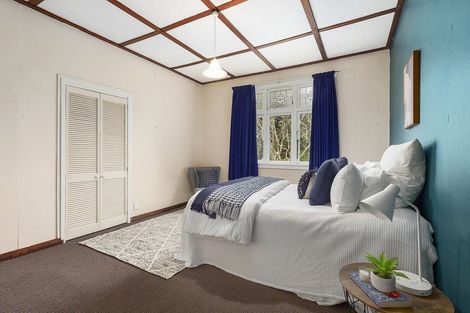 Photo of property in 16 Tawa Terrace, Tawa, Wellington, 5028