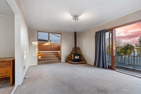 Photo of property in 40 West Harbour Drive, West Harbour, Auckland, 0618